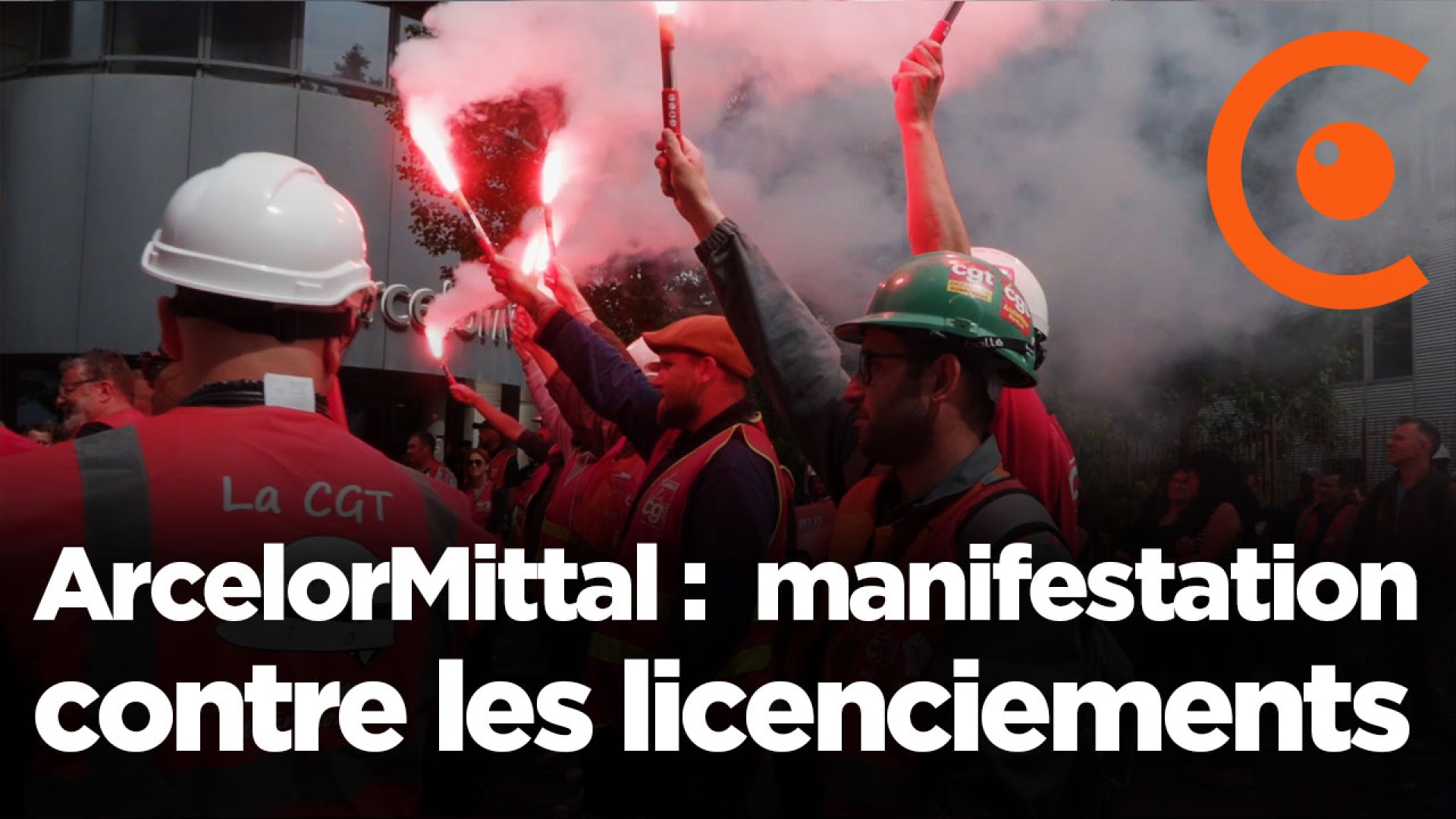 ArcelorMittal: employees demonstrate in Paris against layoffs