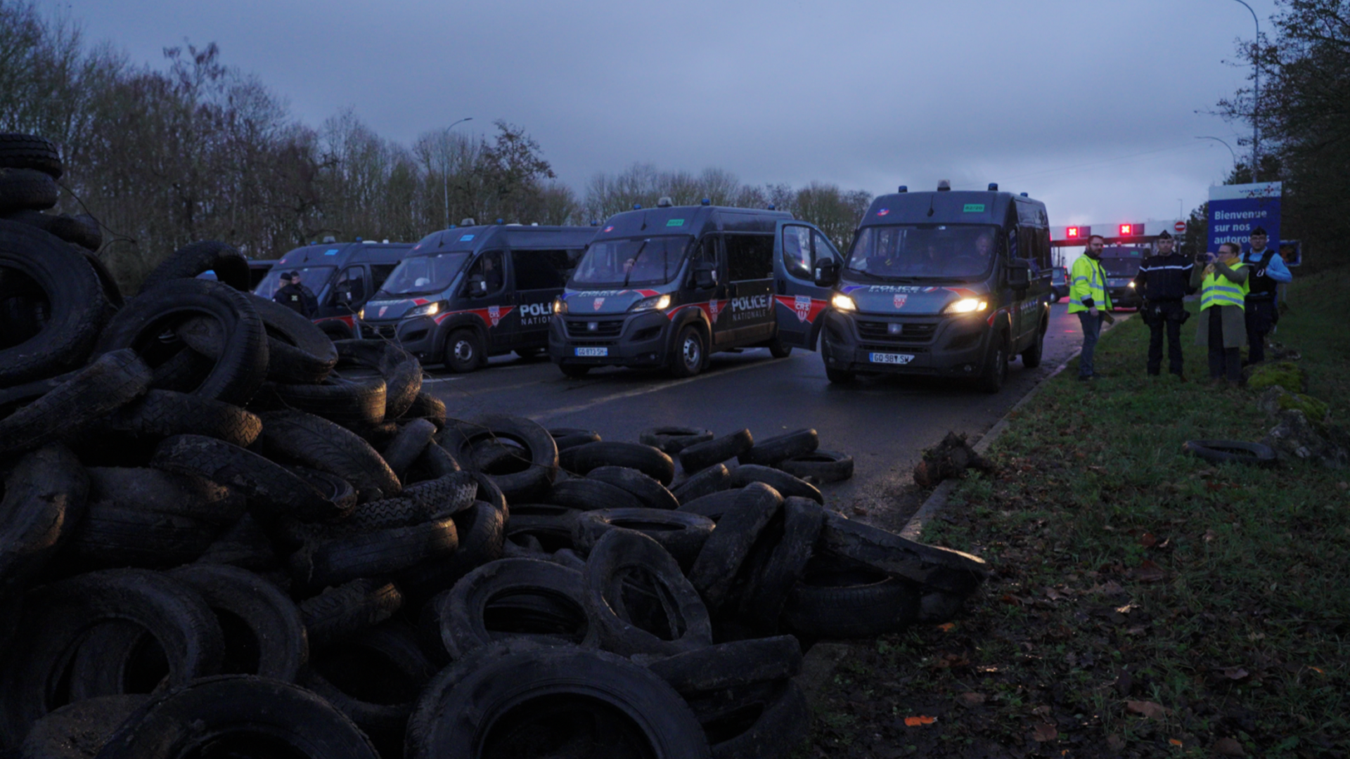 Farmers: A10 blocked before leaving the site tonight