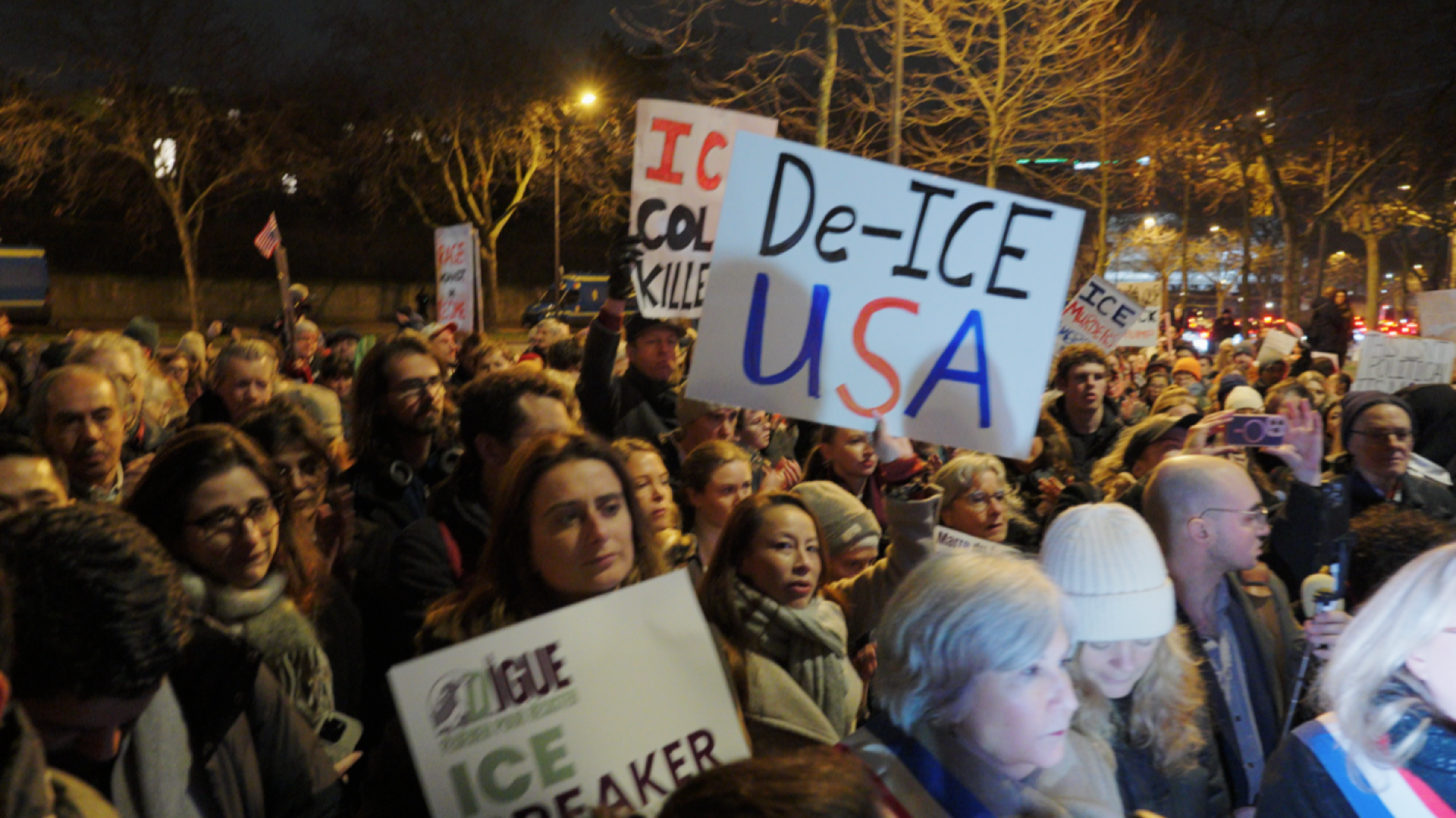 Paris: demonstration against ICE by Americans living in France