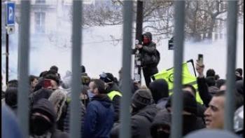 Retraite : manifestation avec les Gilets Jaunes, tensions et incidents