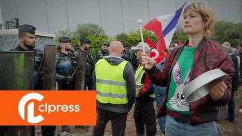 Concert de casseroles pour Emmanuel Macron en déplacement