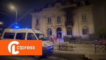 Émeutes : la mairie de l'Ile de Saint-Denis incendiée