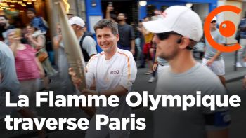 JO 2024 : la Flamme Olympique traverse Paris
