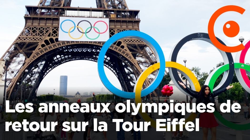 The Olympic rings back on the Eiffel Tower