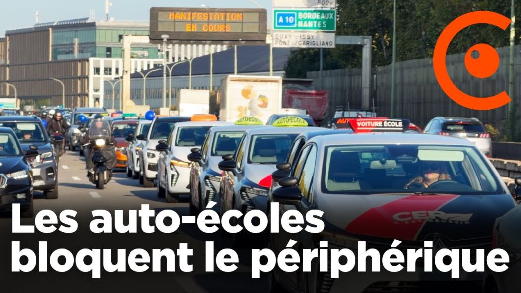 Permis de conduire : les auto-écoles bloquent le périphérique à Paris