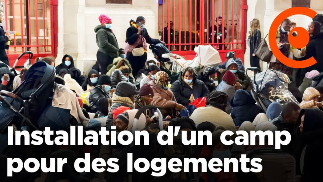 Installation d'un camp de femmes et enfants pour des logements