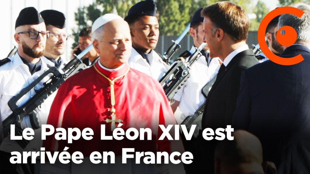 Pope: arrival at Orly