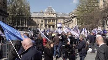 Viry-Châtillon : manifestation de policiers au tribunal contre le verdict