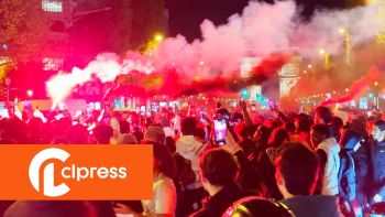 FC Barcelone - PSG : Scène de fête sur les Champs-Élysées après la victoire