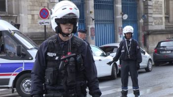 Attentat de Notre-Dame : attaque au marteau contre un policier