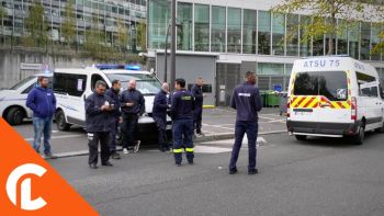 Rassemblement des ambulanciers devant l'hôpital Pompidou 