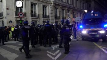 Gilets Jaunes Acte 1 : tentative de bloquage Place Vendôme / Rue de Rivoli 