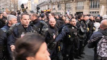 Mélenchon et Le Pen malmenés lors de la Marche pour Mireille Knoll