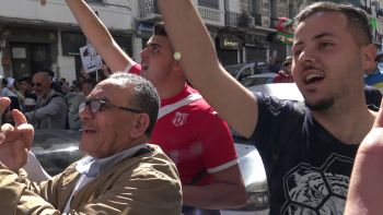 Algérie : manifestation monstre contre Bouteflika 